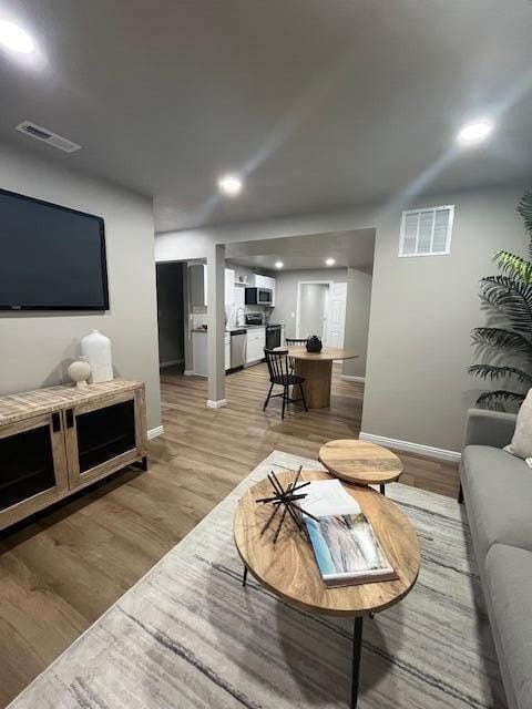 Building Photo - Charming downstairs apartment in Cedar City, Utah: 2-Bedroom 1 Bathroom in Canyon Gate Subdivisio...