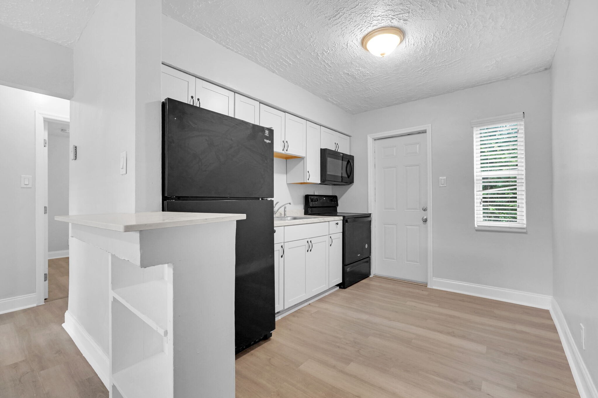 Building Photo - 746 SW 4th St