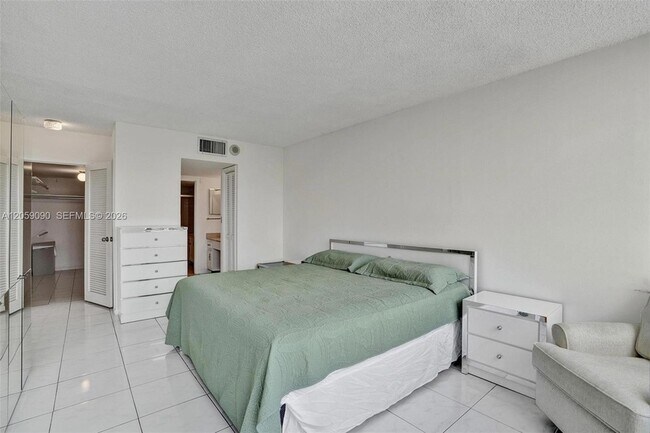 Building Photo - 500 Three Islands Boulevard