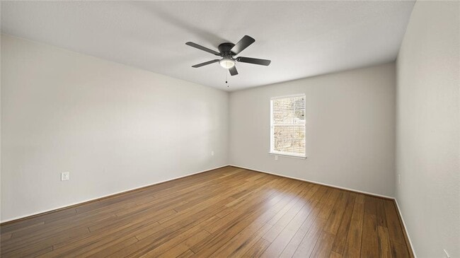 Building Photo - 5825 Nelson Oaks Dr