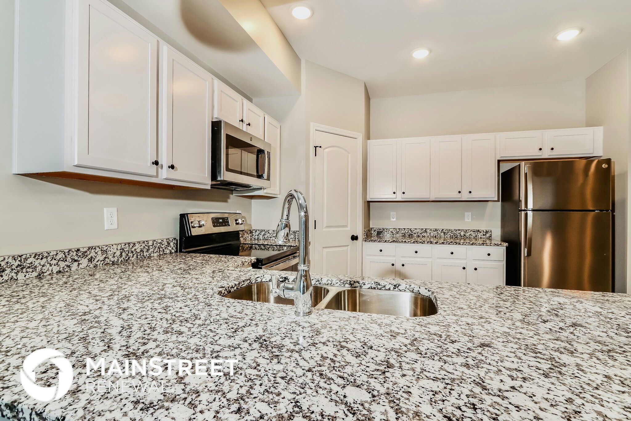 Building Photo - 2067 Paddle Wheel Dr