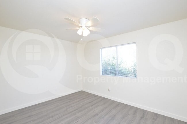 Building Photo - 143 S Mountain Rd