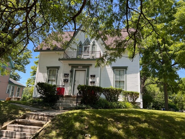 Primary Photo - 509 N Adams St