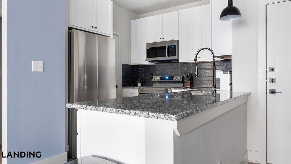 Building Photo - 49 Boulevard SE