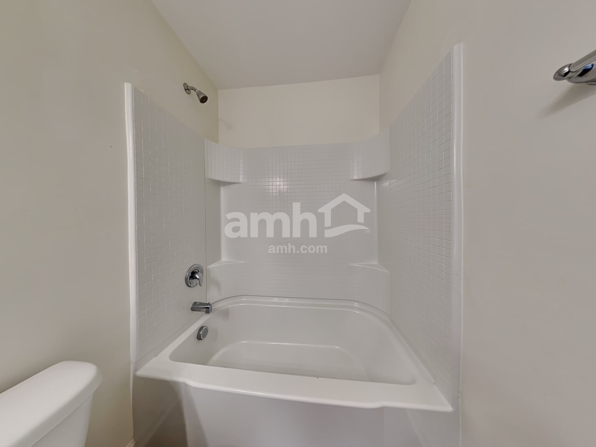 Building Photo - 136 Orion Way