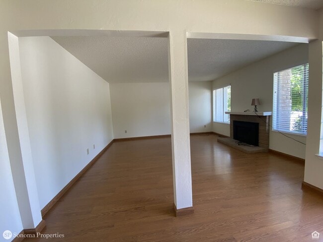 Building Photo - Charming 2BD/2BA House in Temelec!