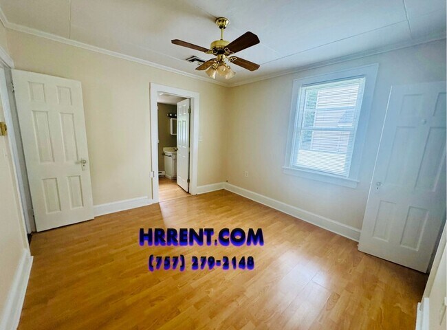 Building Photo - Lovely 3 Bedroom 2 Bath Single Family Home located in Norfolk VA