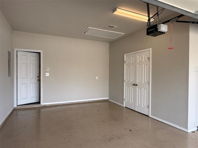 Building Photo - 5989 Malta Cir