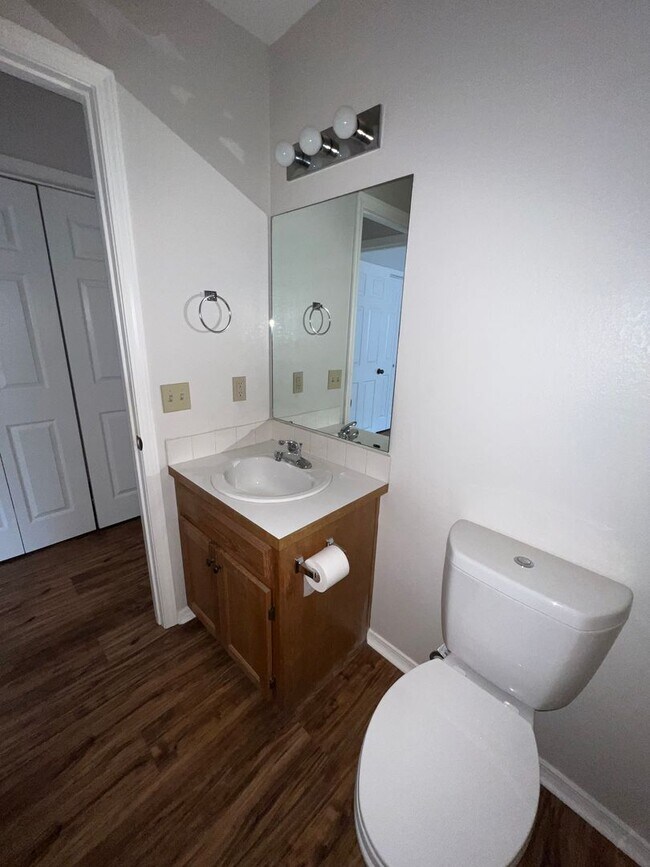 Building Photo - 428 Kays Ln