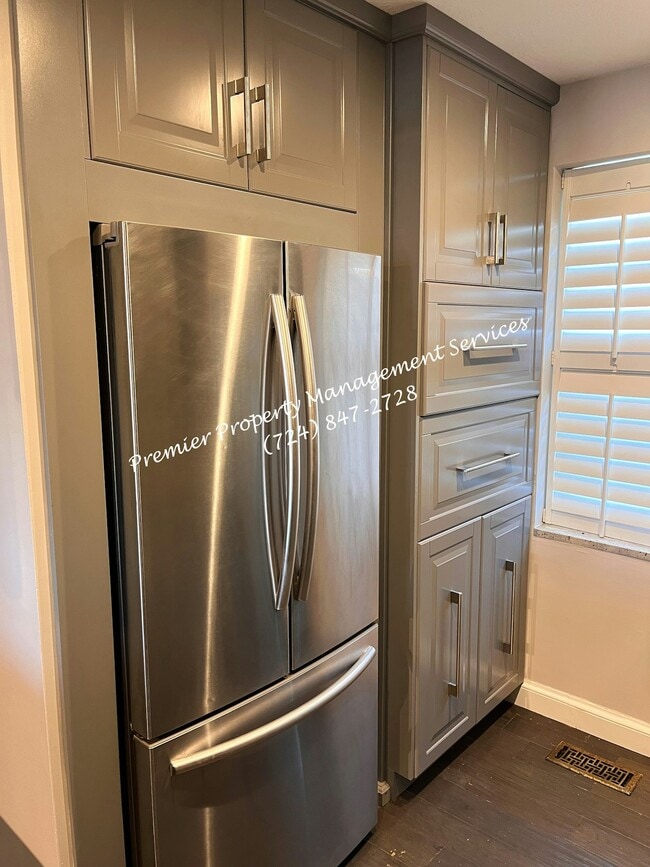 Building Photo - 208 Bonnie Brae Dr