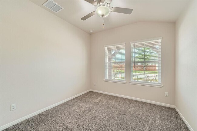 Building Photo - 2871 Mill Run Bnd