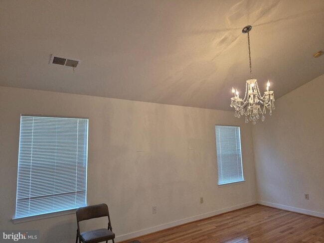 Building Photo - 11701 Fair Oaks Way