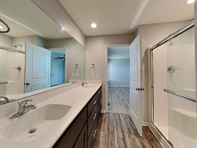 Building Photo - Newly Updated 3-Bed, 2.5-Bath Home with Movie Room & Modern Upgrades!