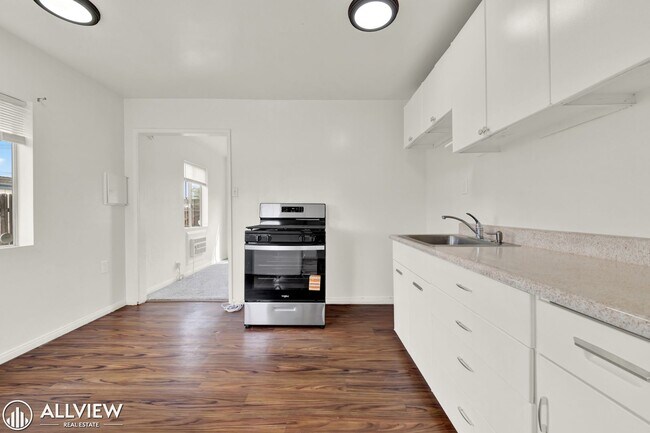 Building Photo - Charming 3 Bed/1 Bath El Cajon Home with Spacious Yard