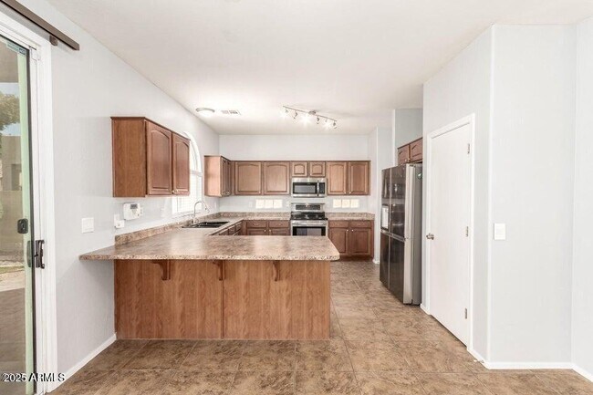 Building Photo - 17507 N Costa Brava Ave