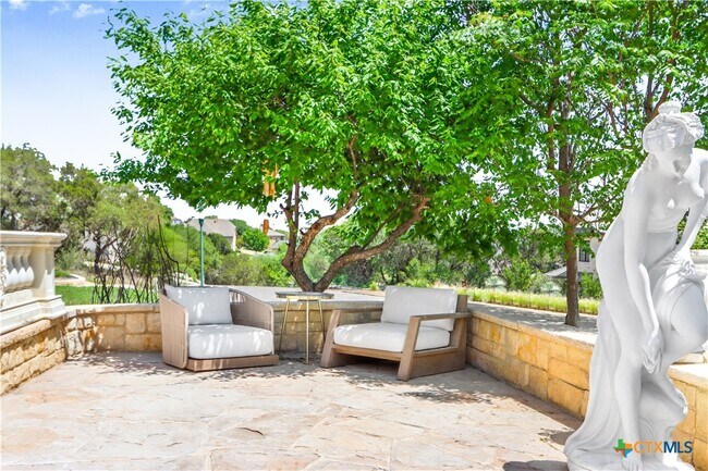 Building Photo - 513 Persimmon Trail