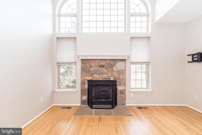 Building Photo - 5128 Barness Ct