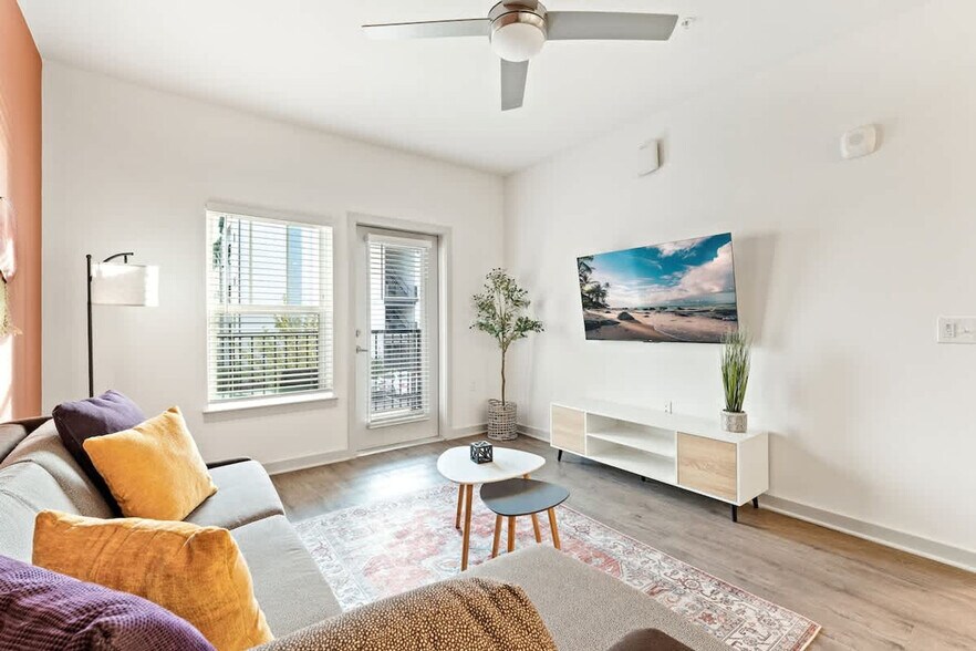 Building Photo - 14533 Star Water Rd