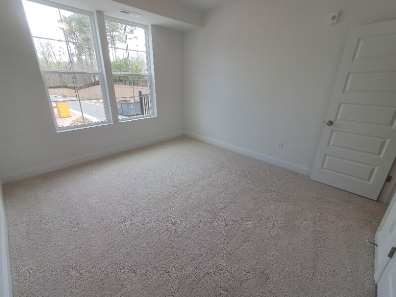 Building Photo - 602 Mkt Grv Dr