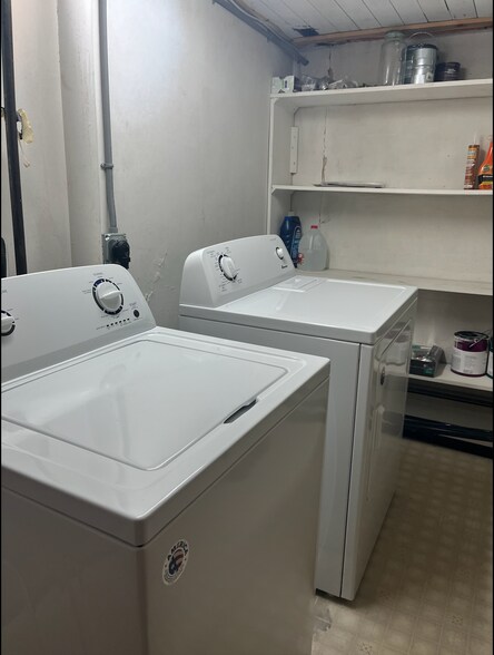 Building Photo - 46 Phenix Ave