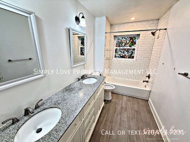 Building Photo - 4526 Albion Rd