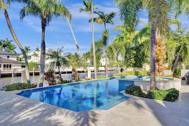 Building Photo - 73 Nurmi Dr