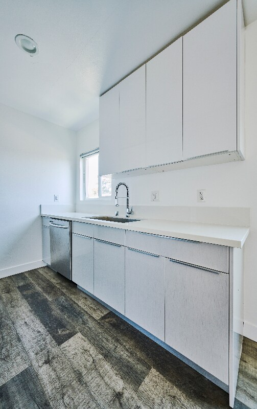 Building Photo - 1333 W 36th Pl
