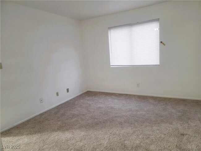 Building Photo - 6932 Kilgore Dr