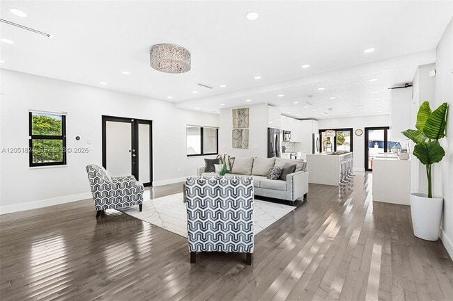 Building Photo - 2301 E Las Olas Blvd