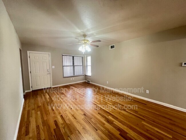 Building Photo - 3912 NW 56th St