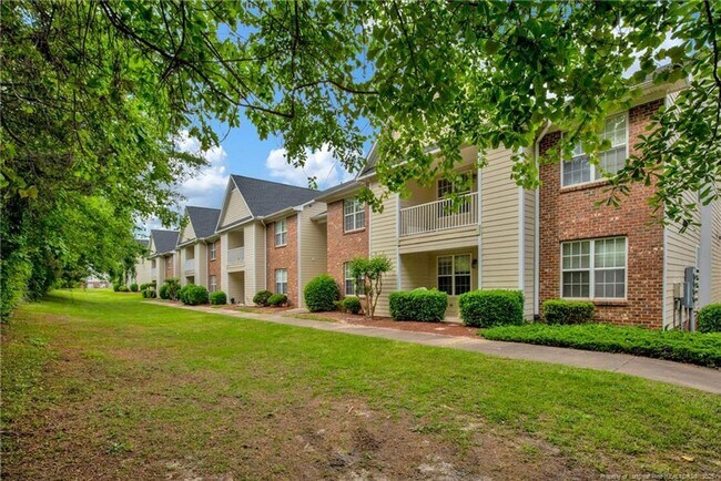Building Photo - 3BD 2Bath Condo