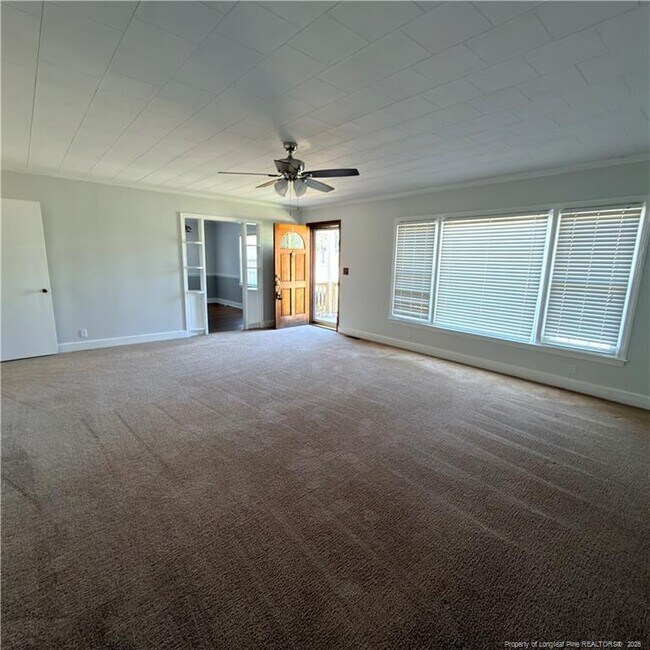 Building Photo - 8927 Main St