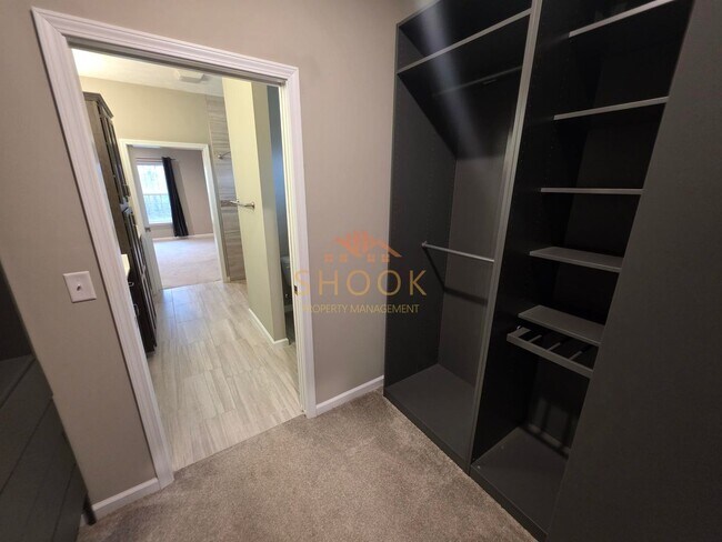 Building Photo - Absolute STUNNER on Lafayette's Desirable South Side