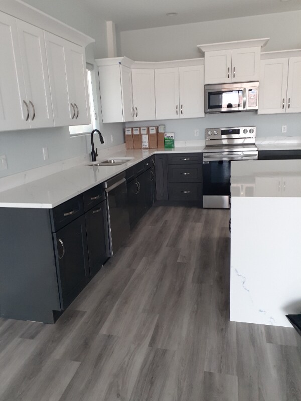 Building Photo - 1731 W Canyon View Dr