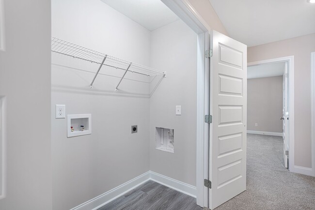 Building Photo - 22 Highland Blf Wy