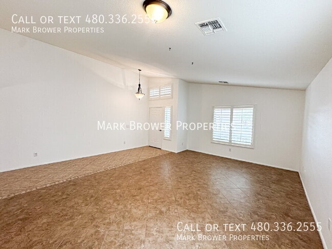 Building Photo - 21657 Dietz Dr