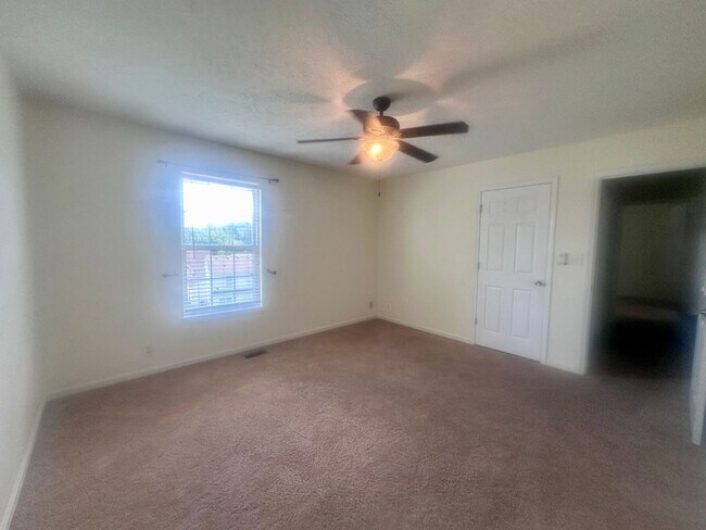 Building Photo - 5307 Silver Wing Blvd