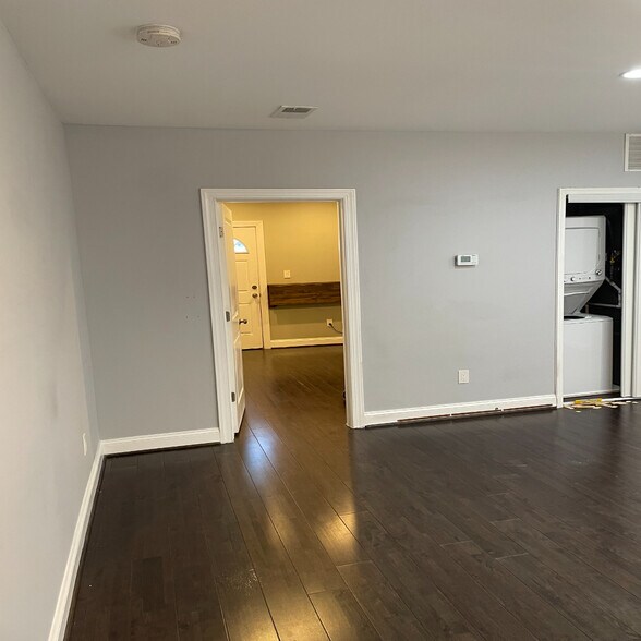 Building Photo - 1721 Trinidad Ave NE