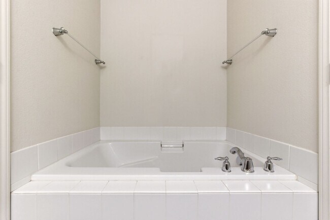 Building Photo - 2322 NW 168th Pl