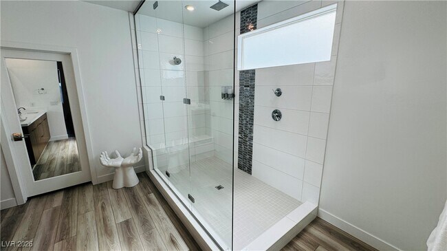 Building Photo - 9836 Starlight Ridge Ave