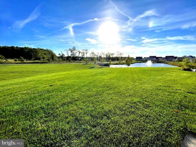 Building Photo - 33789 Freeport Dr