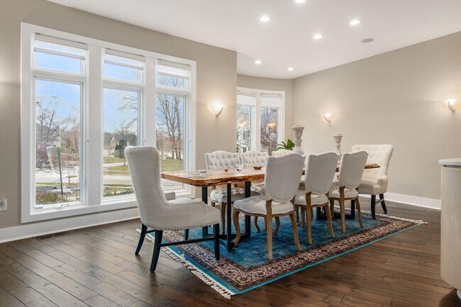 Building Photo - 4602 Sandwich Ct