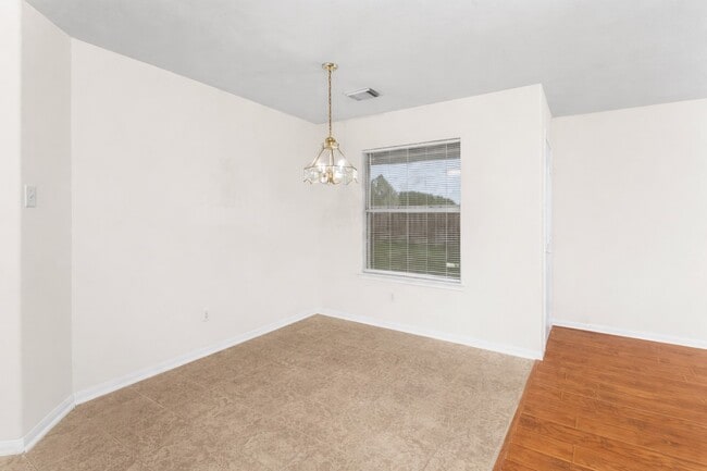 Building Photo - 3522 Brackenfern Rd