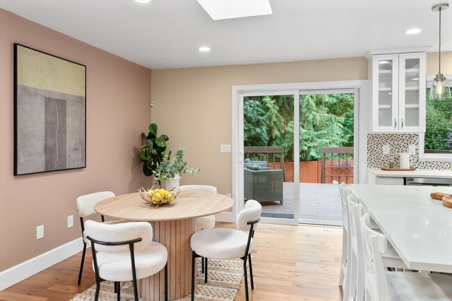 Building Photo - 6315 142nd Ave SE