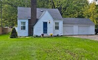 Building Photo - 4495 New Rd