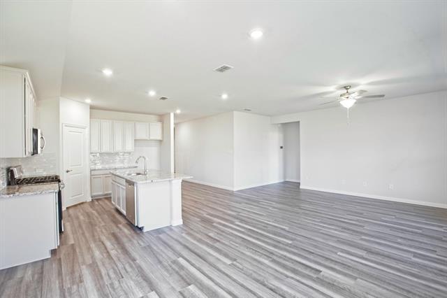 Building Photo - 625 Hidden Cove Dr