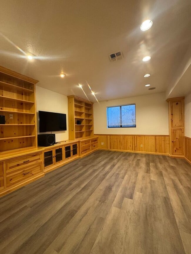 Building Photo - 4-Bed + Office | Reno Skyline Stunner | Fully Updated & Ready!