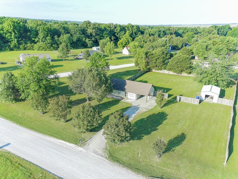 Building Photo - 86 cr 122