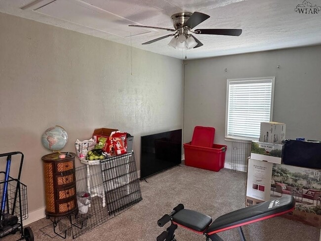Building Photo - 5012 Lakefront Dr