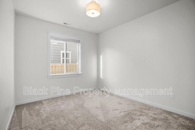 Building Photo - 7536 W Havana Dr